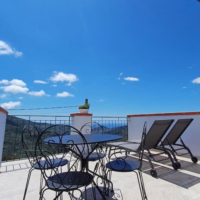 Villa La Dimora Azzurra Perinaldo Exterior foto